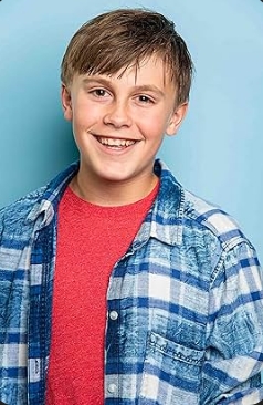 Declan Calvette from Obsessed with His Silent Bride - A man torn between duty and desire